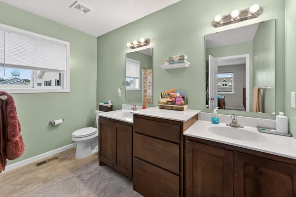 $282,900 | 406 Cardinal Street, Mora, MN 55051