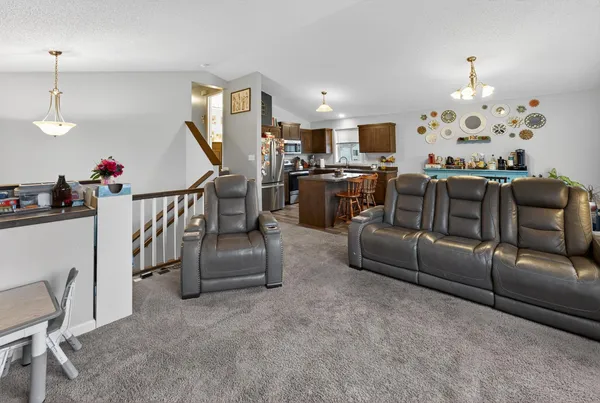 $282,900 | 406 Cardinal Street, Mora, MN 55051