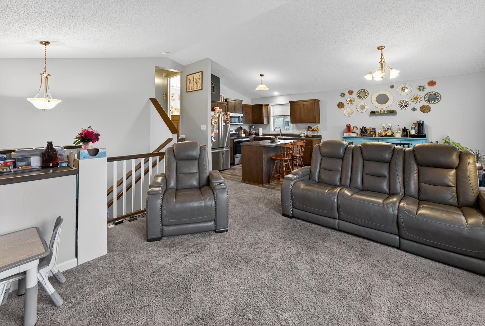 406 Cardinal Street Mora, MN 55051 - Photo 7 of 28