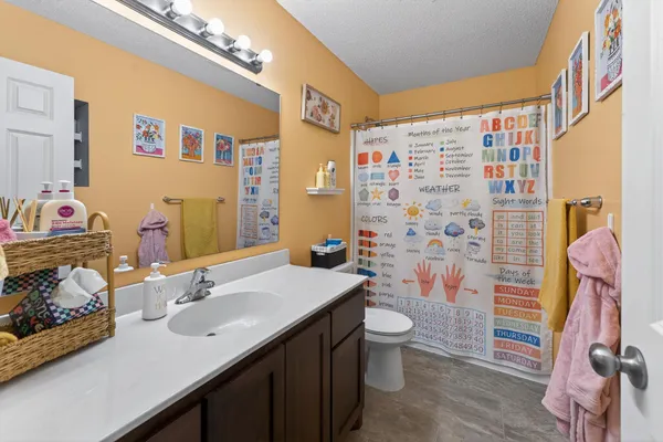 $282,900 | 406 Cardinal Street, Mora, MN 55051