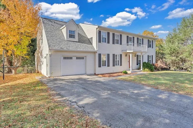 $419,000 | 1633 Millwood Drive, Salem, VA 24153