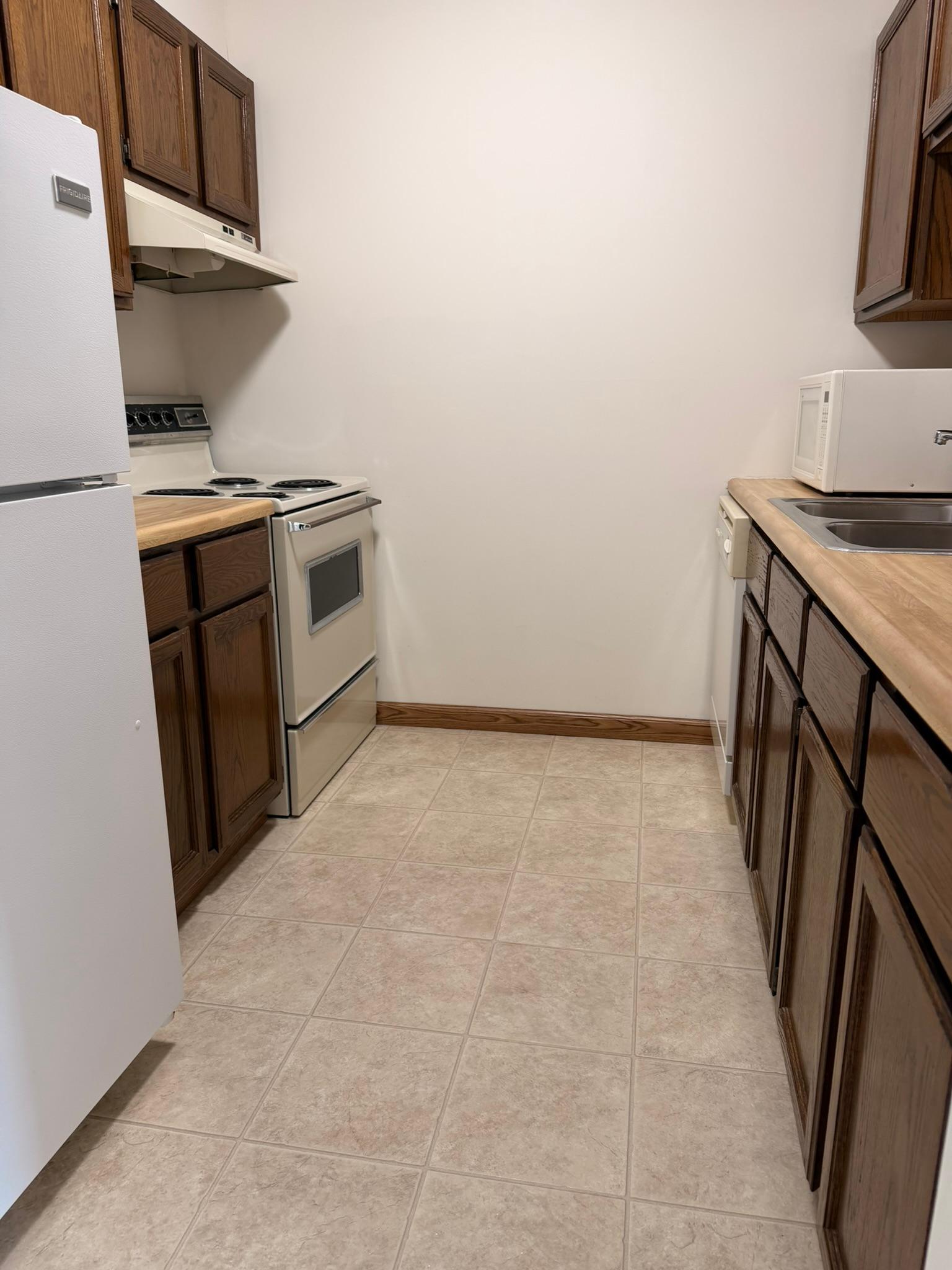 2120 Valleyhigh Drive Northwest, Unit C206 Rochester, MN 55901 - Photo 4 of 28