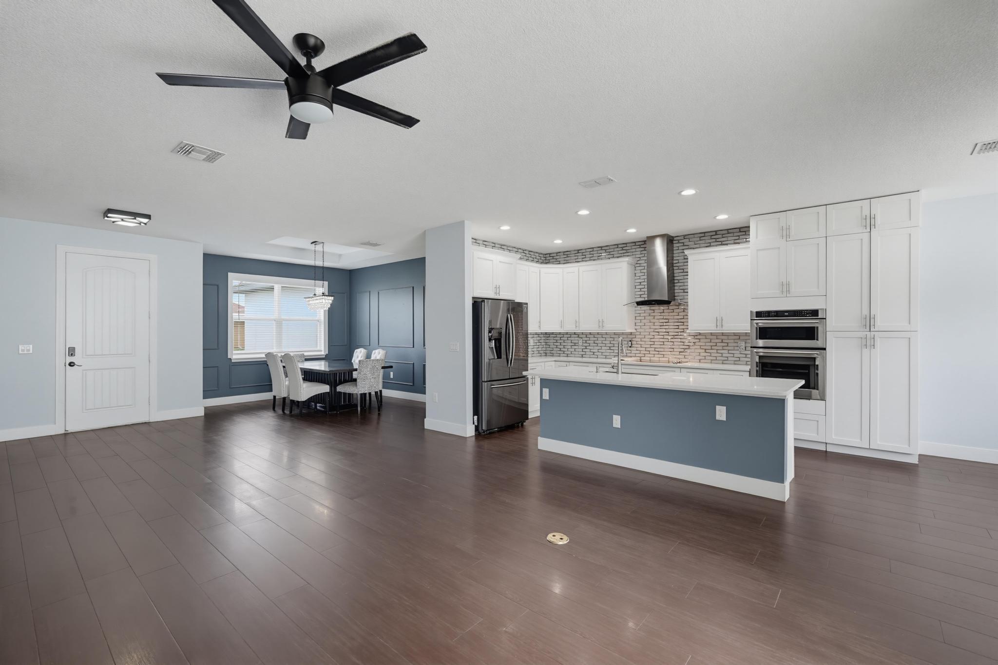 2384 Southwest Salmon Road Port St. Lucie, FL 34953 - Photo 12 of 36 DSC05129