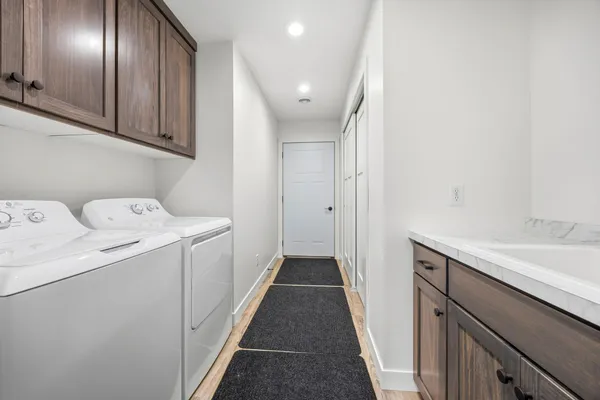 $414,000 | 254 Eau Claire Street Southeast, Hutchinson, MN 55350