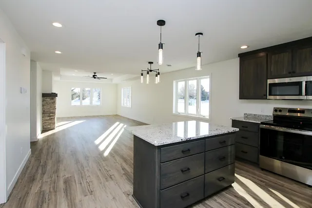 $414,000 | 254 Eau Claire Street Southeast, Hutchinson, MN 55350