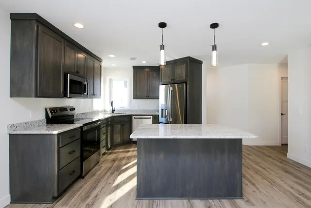 $414,000 | 254 Eau Claire Street Southeast, Hutchinson, MN 55350