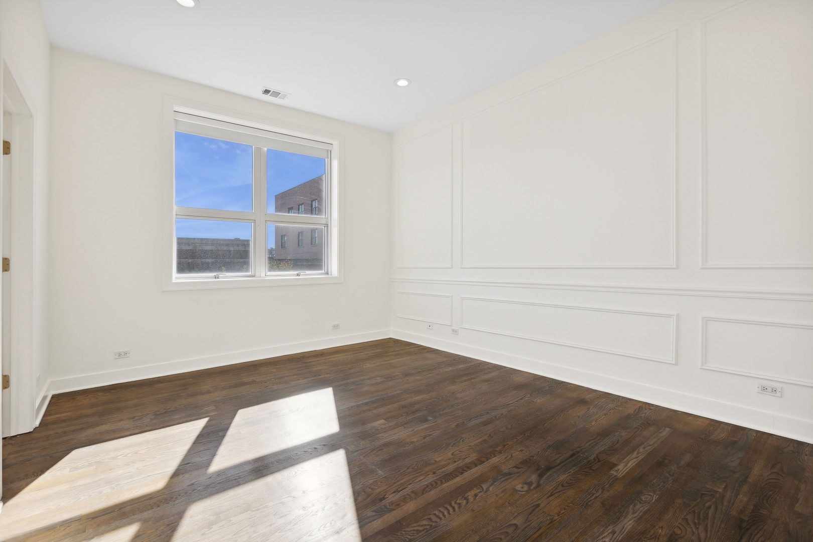 6 North May Street, Unit 4SE Chicago, IL 60607 - Photo 22 of 29 Gallery Image 22