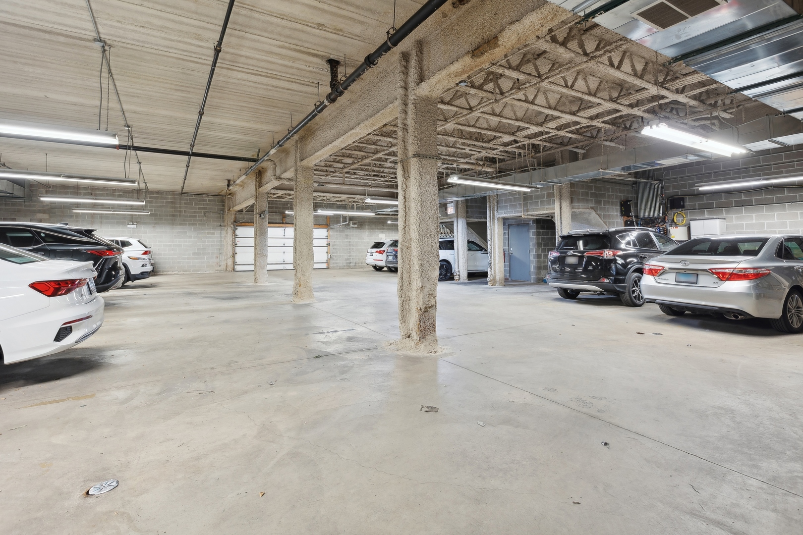 6 North May Street, Unit 4SE Chicago, IL 60607 - Photo 28 of 29 Gallery Image 28