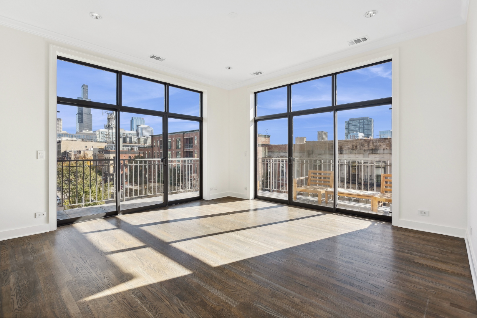 6 North May Street, Unit 4SE Chicago, IL 60607 - Photo 4 of 29 Gallery Image 4