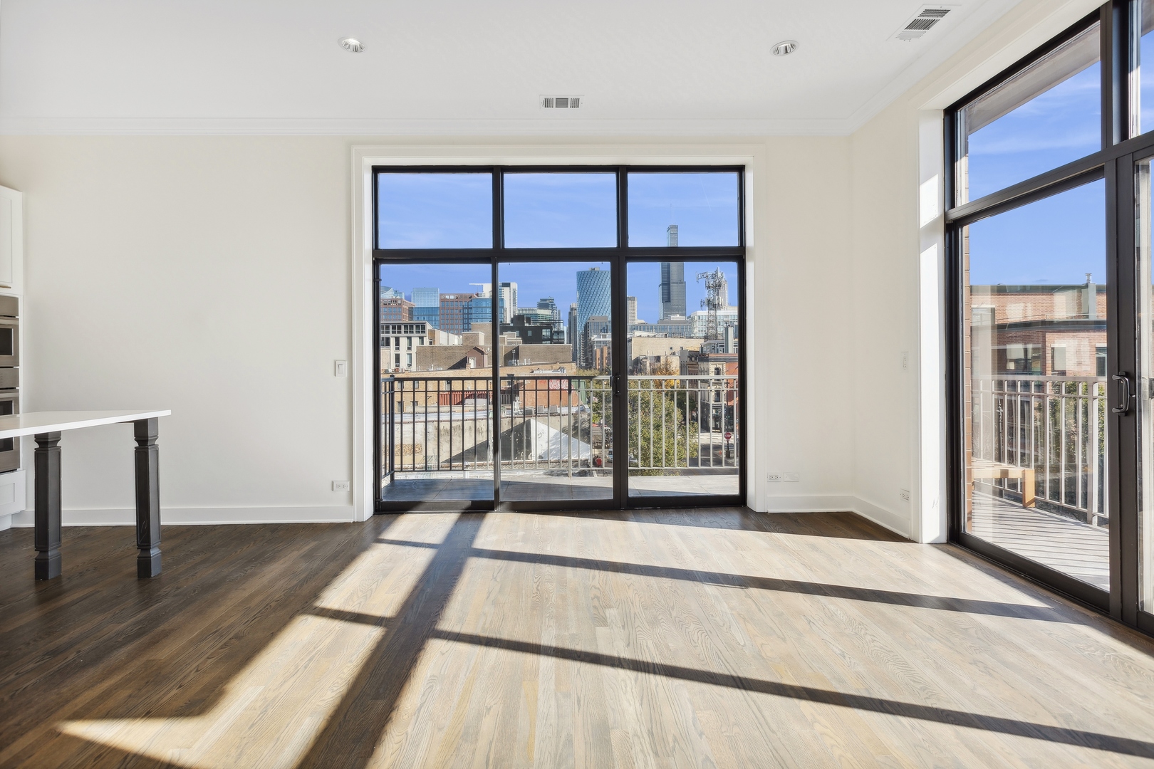 6 North May Street, Unit 4SE Chicago, IL 60607 - Photo 8 of 29 Gallery Image 8