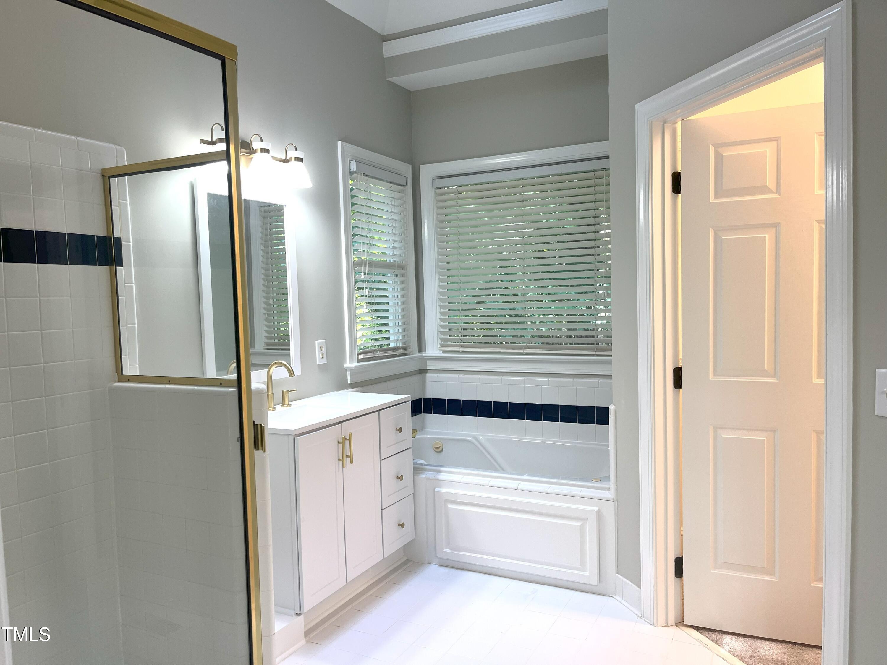 8100 Laurel Mountain Road Raleigh, NC 27613 - Photo 25 of 48 primary bath