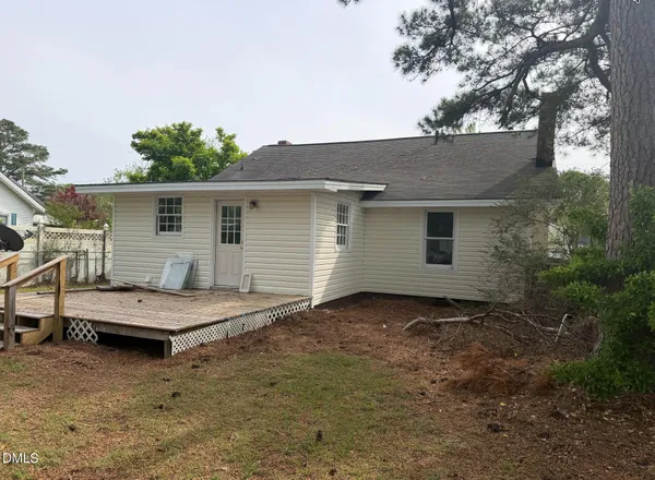 $214,900 | 702 West Main Street, Benson, NC 27504