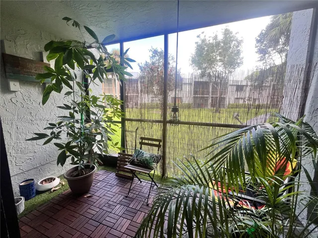 $349,000 | 16531 Blatt Boulevard, Unit 103, Weston, FL 33326