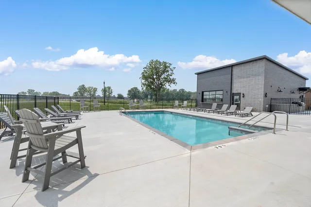 $539,900 | 433 Aldon Circle, Unit 306, Ashwaubenon, WI 54304