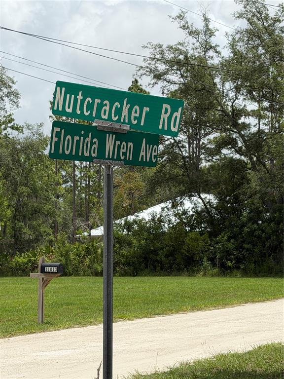 18011 Nutcracker Road Weeki Wachee, FL 34614 - Photo 2 of 10