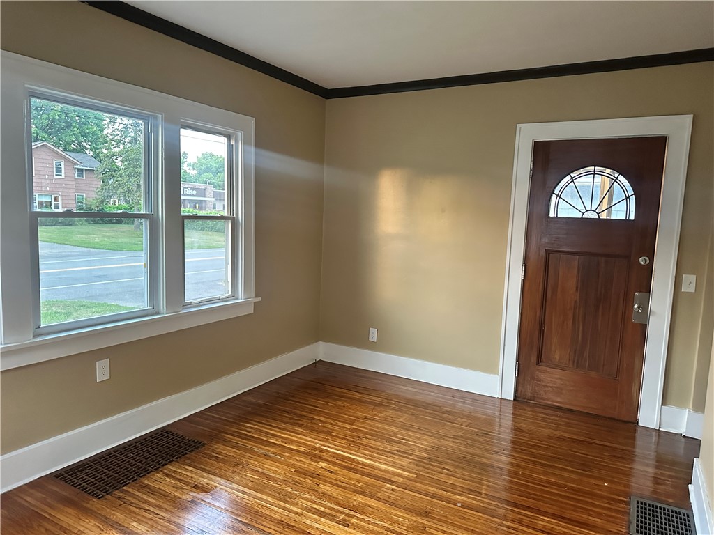 81 Hinchey Road Gates, NY 14624 - Photo 6 of 14