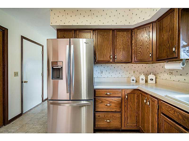 1637 Fox Ridge Drive Springfield, OH 45503 - Photo 11 of 25