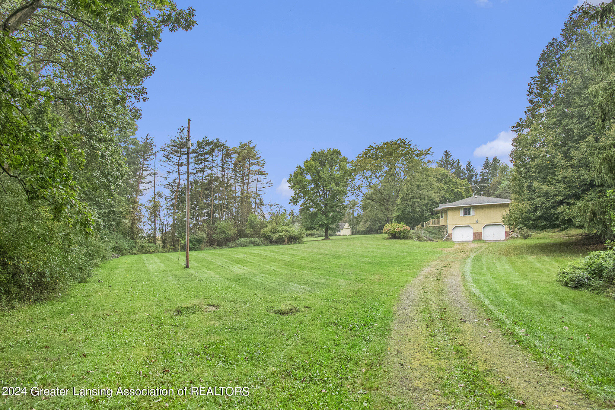 18670 Weller Road Gregory, MI 48137 - Photo 32 of 35 Driveway