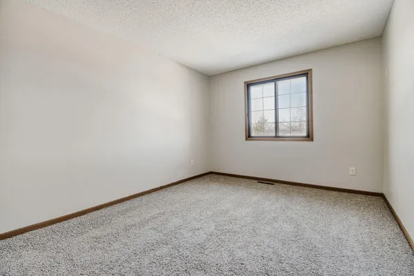$229,900 | 1534 Cottage Drive, Stillwater, MN 55082