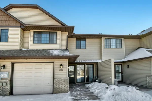 $229,900 | 1534 Cottage Drive, Stillwater, MN 55082