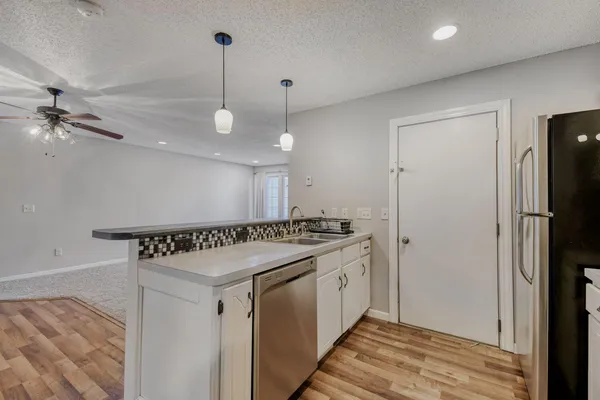 $229,900 | 1534 Cottage Drive, Stillwater, MN 55082