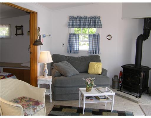 36 Brewer Road East Boothbay, ME 04544 - Photo 16 of 20 Living Room. Sea Hut