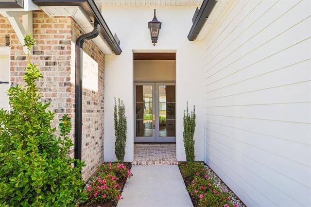 4221 Cypress Point Drive Covington, LA 70433 - Photo 2 of 38