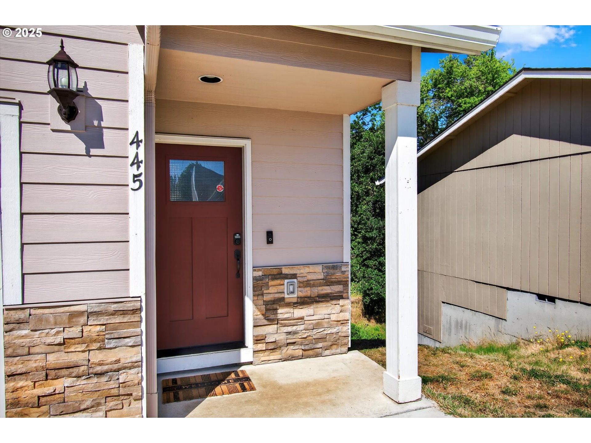 445 South 4th Street St. Helens, OR 97051 - Photo 2 of 31