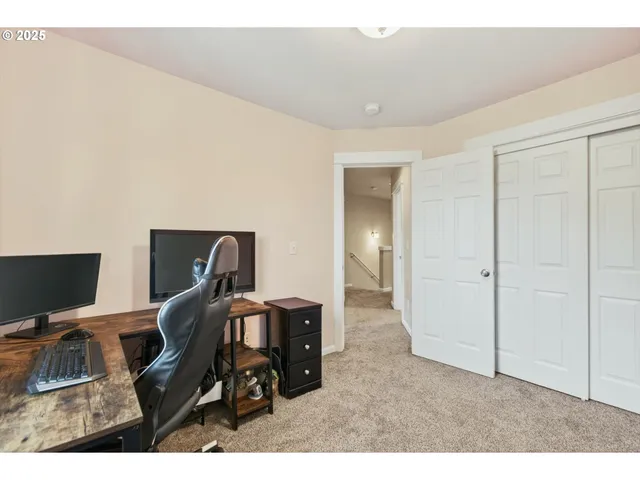 $359,900 | 445 South 4th Street, St. Helens, OR 97051