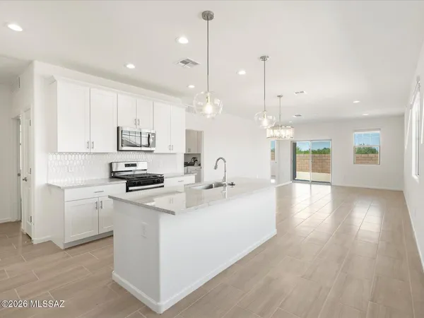 $352,940 | 5176 West Bowen House Road, Tucson, AZ 85757