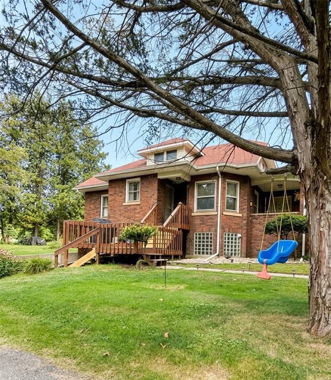 3941 New Castle Road Pulaski, PA 16143 - Photo 3 of 20