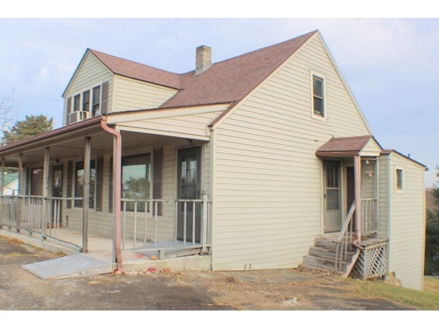 292 Cockerham Loop Galax, VA 24333 - Photo 2 of 8 Gallery Image 2
