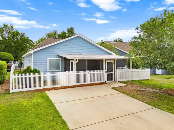 $2,650 | 486 Fanny Ann Way, Freeport, FL 32439