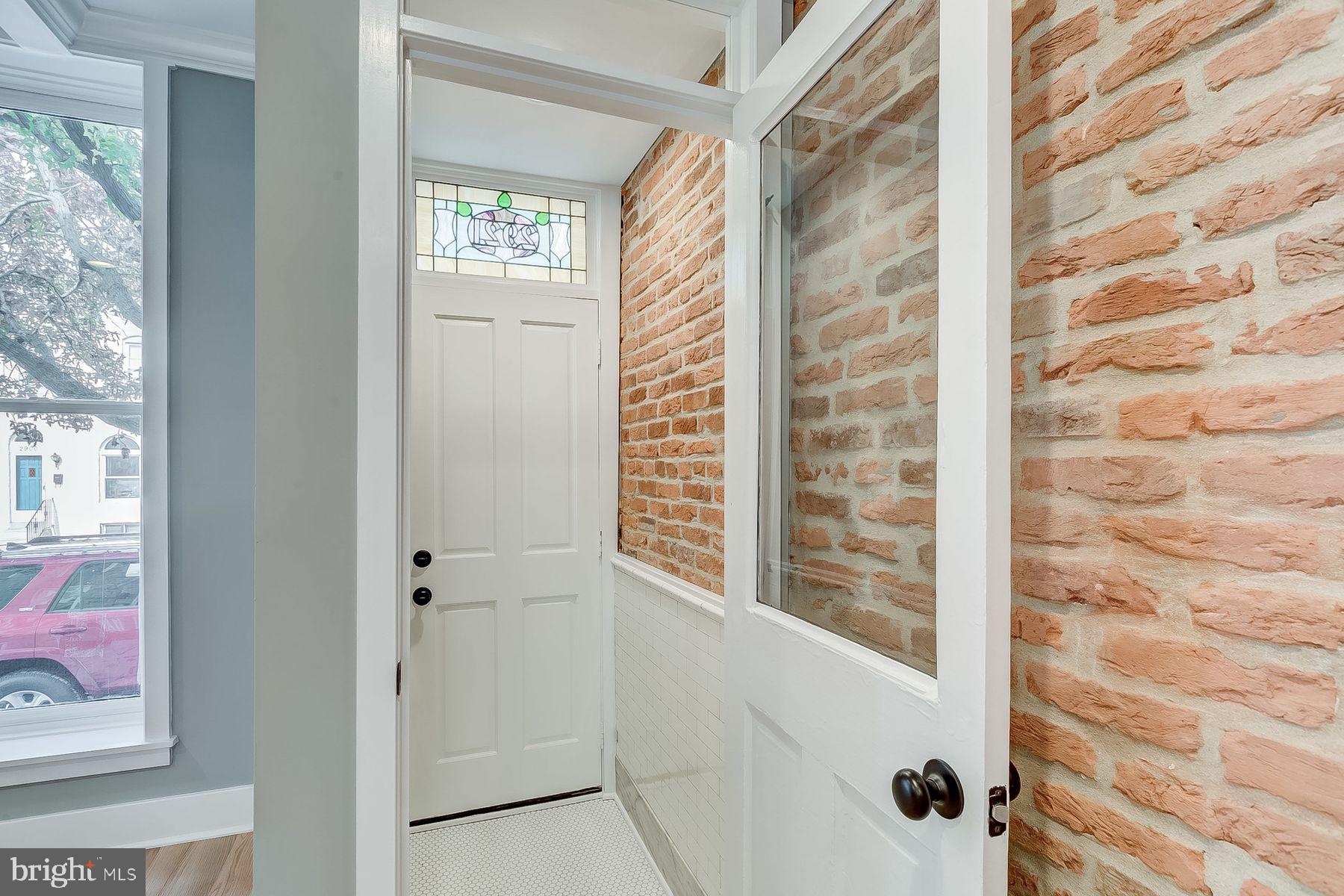 2921 Dillon Street Baltimore, MD 21224 - Photo 2 of 40