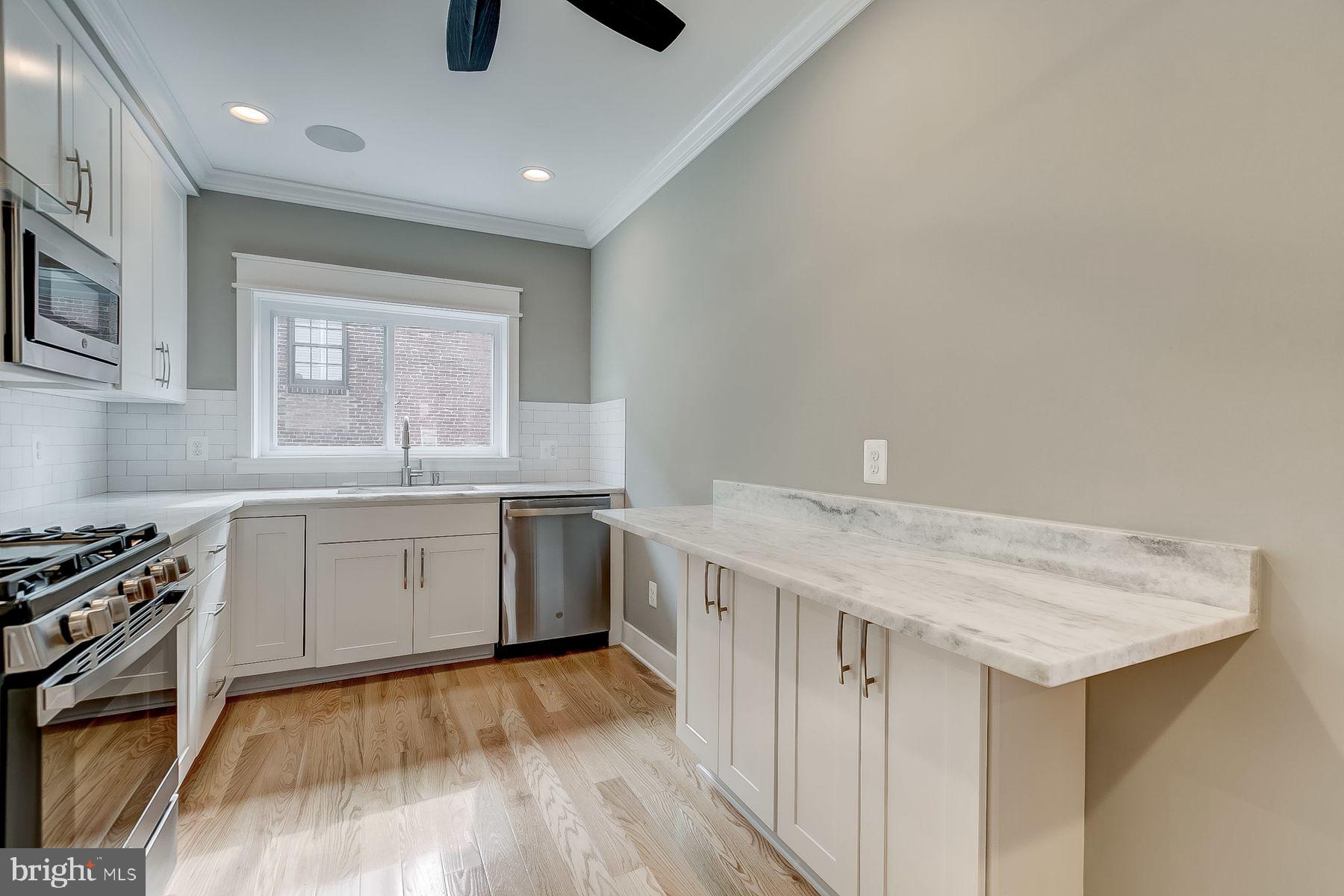 2921 Dillon Street Baltimore, MD 21224 - Photo 7 of 40