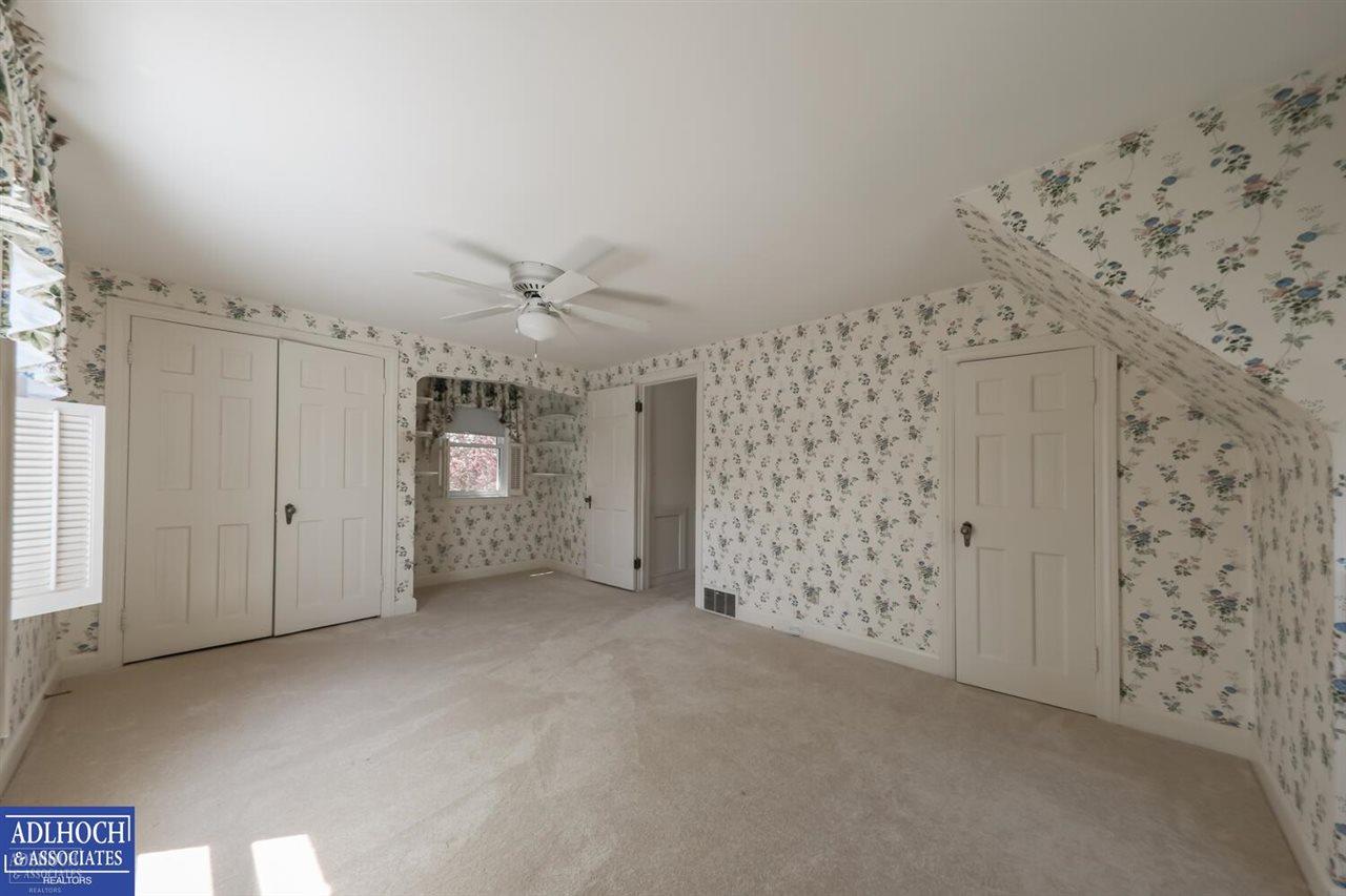 1395 Hampton Road Grosse Pointe Woods, MI 48236 - Photo 19 of 29