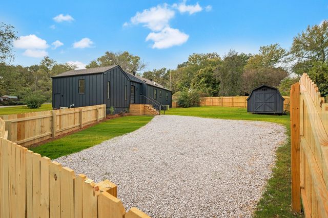 $439,000 | 732 Drummond Drive, Nashville, TN 37211