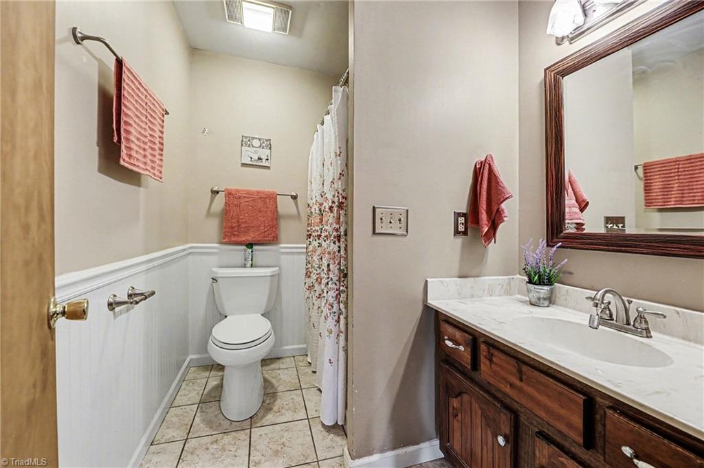 4717 Kernersville Road Kernersville, NC 27284 - Photo 22 of 34