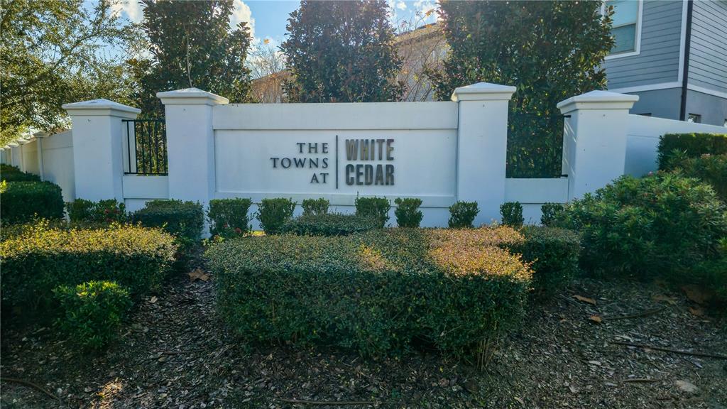 220 Evertree Loop Sanford, FL 32771 - Photo 2 of 31 a view of a house with a yard