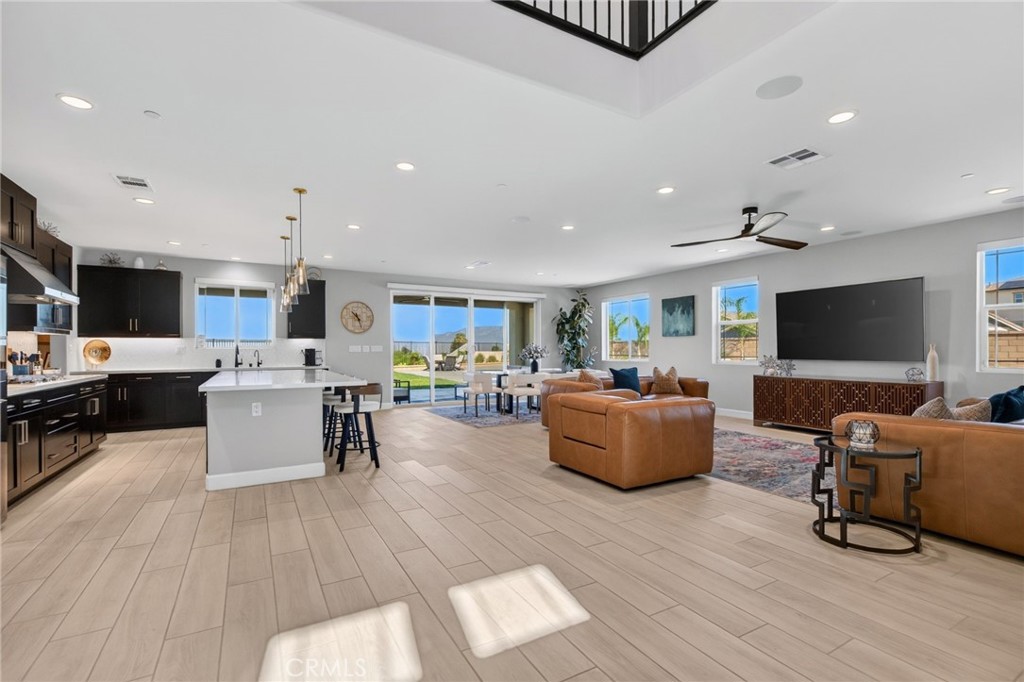 1055 Vista Court Riverside, CA 92506 - Photo 13 of 75 Gallery Image 13