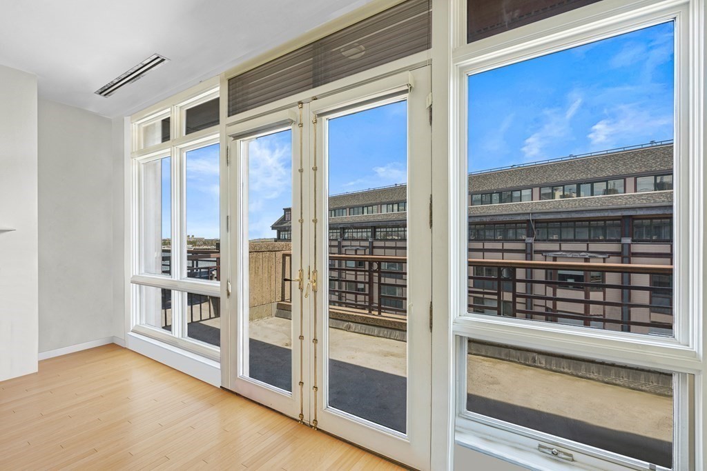 50 Battery Street, Unit PH3 Boston, MA 02109 - Photo 3 of 21