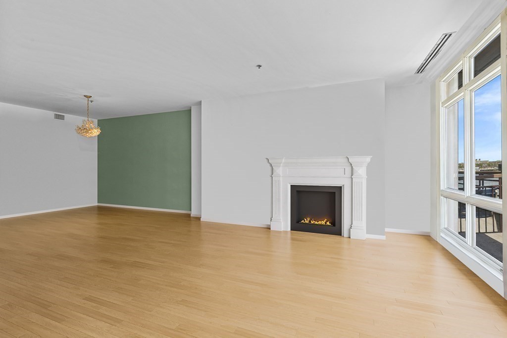 50 Battery Street, Unit PH3 Boston, MA 02109 - Photo 6 of 21