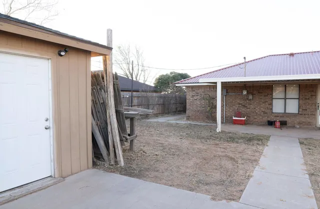 $169,000 | 609 East Fir Street, Denver City, TX 79323