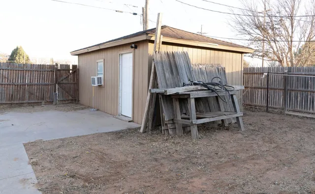 $169,000 | 609 East Fir Street, Denver City, TX 79323