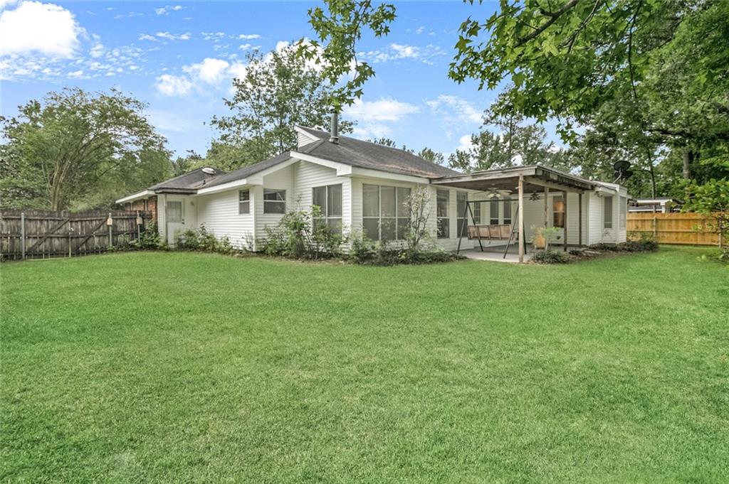 1057 Live Oak Loop Mandeville, LA 70448 - Photo 16 of 18