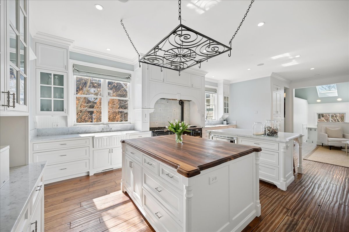 875 Gordon Terrace Winnetka, IL 60093 - Photo 16 of 76