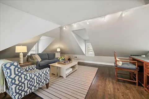 $2,450,000 | 875 Gordon Terrace, Winnetka, IL 60093