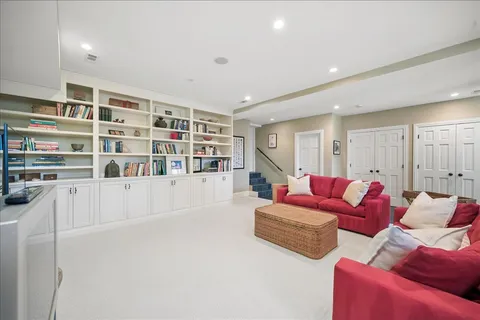 $2,450,000 | 875 Gordon Terrace, Winnetka, IL 60093