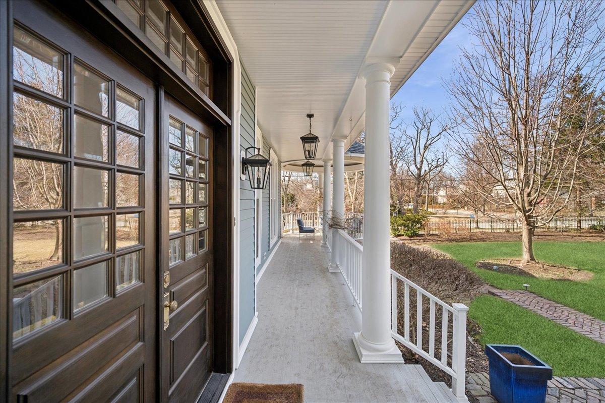 875 Gordon Terrace Winnetka, IL 60093 - Photo 5 of 76