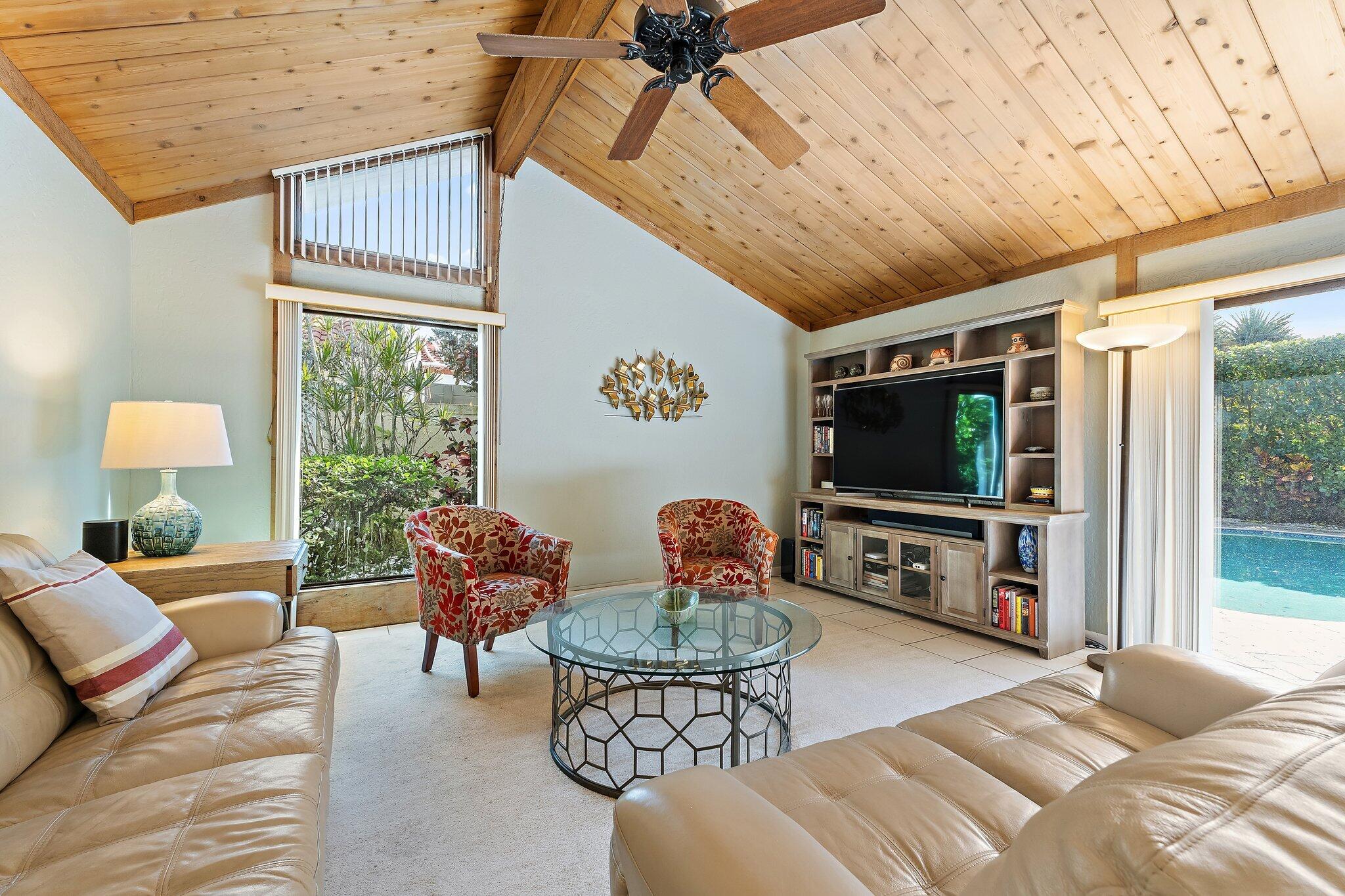 106 Albacore Lane Jupiter, FL 33477 - Photo 11 of 49 Living room